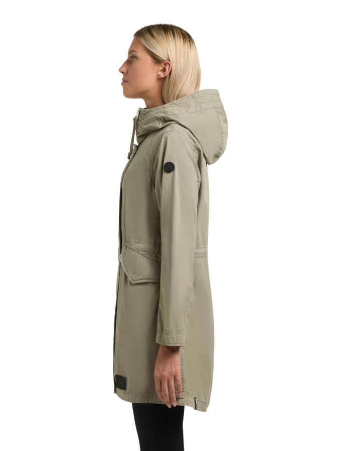 Khujo Parka Nika bei Robert Ley