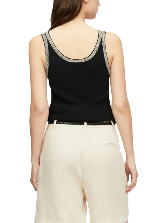 Comma Stricktop mit Kontrastdetail bei Robert Ley