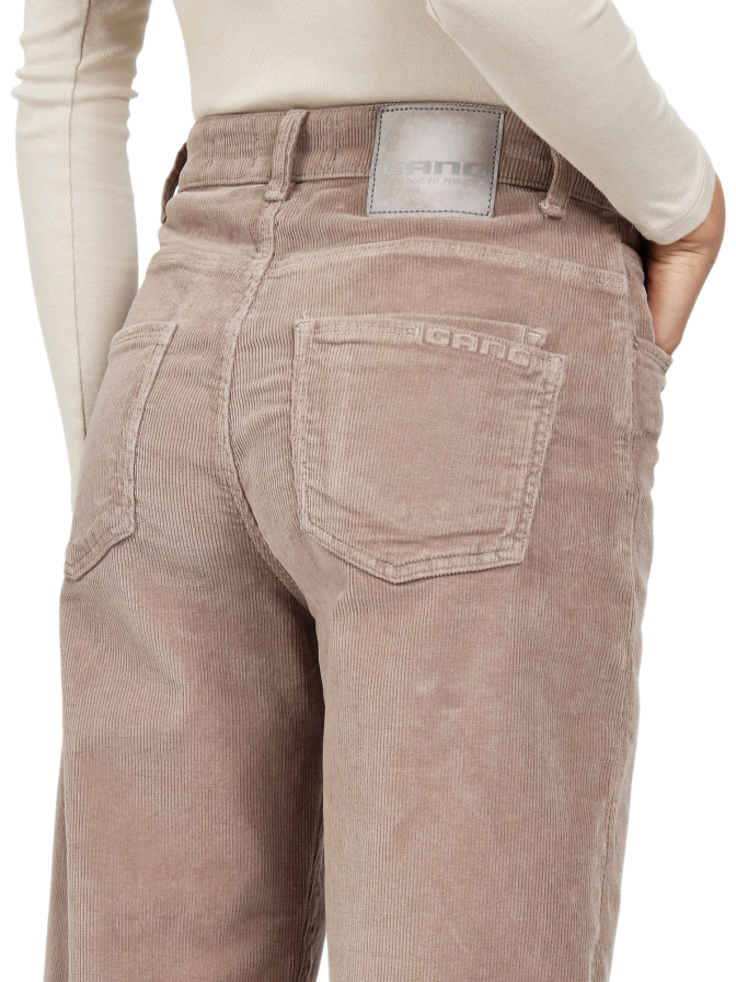 Gang O-Shape-Fit Jeans Ida bei Robert Ley