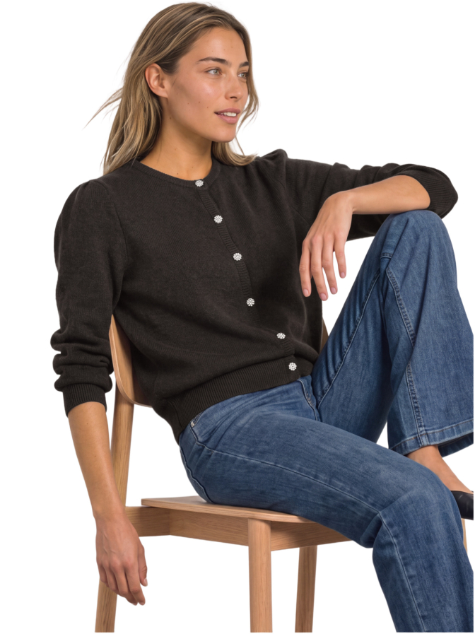 Street One Strickjacke mit Knopflesite bei Robert Ley