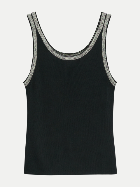 Comma Stricktop mit Kontrastdetail bei Robert Ley