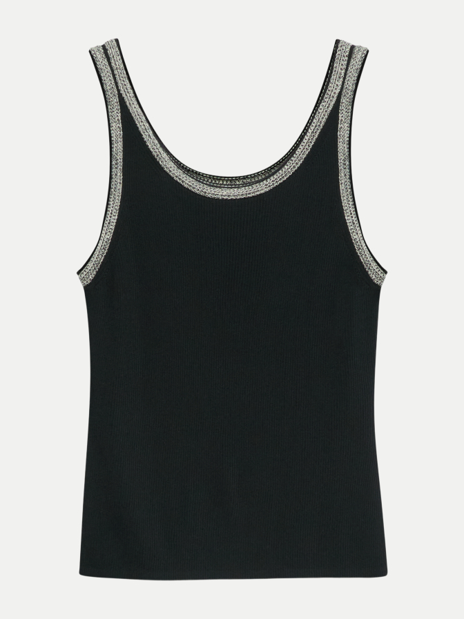 Comma Stricktop mit Kontrastdetail bei Robert Ley