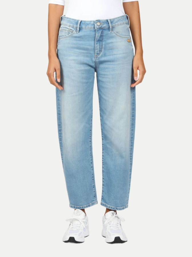 Gang O-Shape Jeans Ida bei Robert Ley