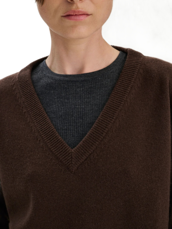 Rhea. Feinstrickpullover V-Ausschnitt SW14.11 bei Robert Ley