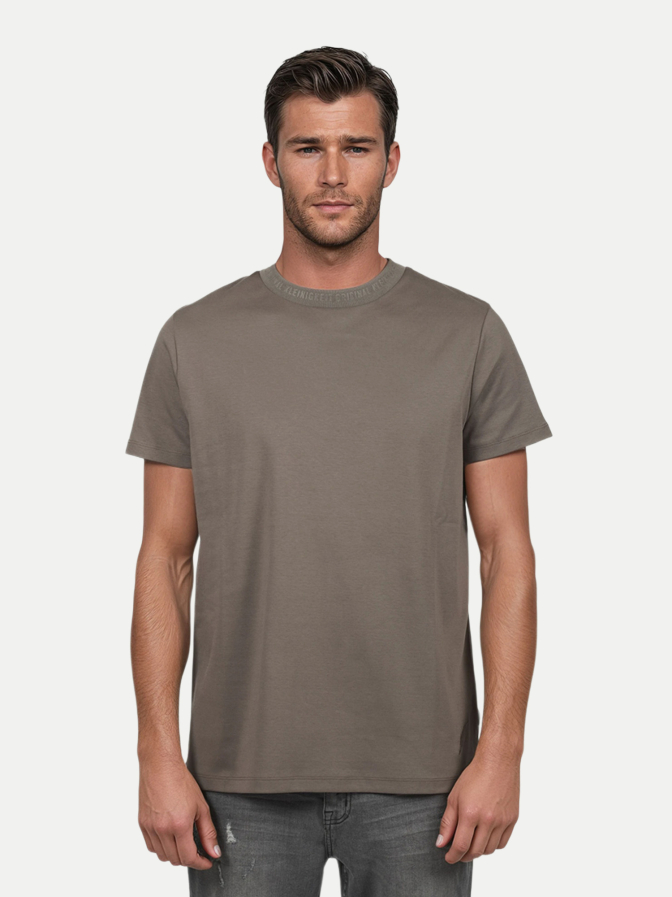 Kleinigkeit T-Shirt Unterragend bei Robert Ley