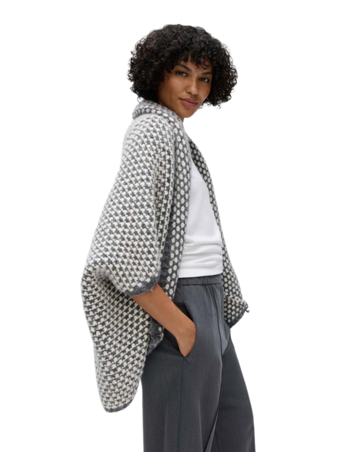 Opus Strickcape Amaryllis bei Robert Ley