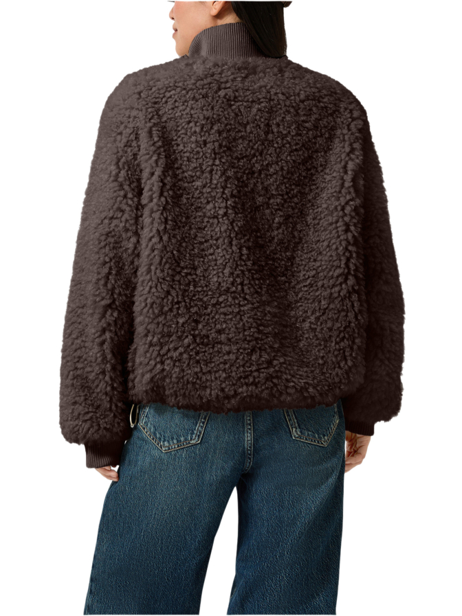 Q/S designed by Jacke in Felloptik bei Robert Ley