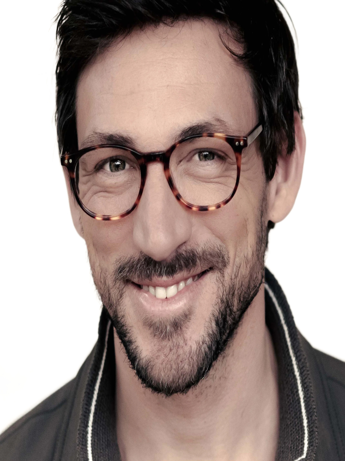 Frank and Lucie Brille Eyeconist bei Robert Ley