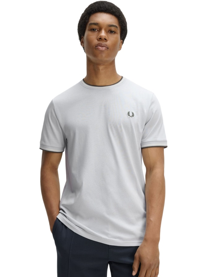Fred Perry T-Shirt mit Doppelstreifen bei Robert Ley
