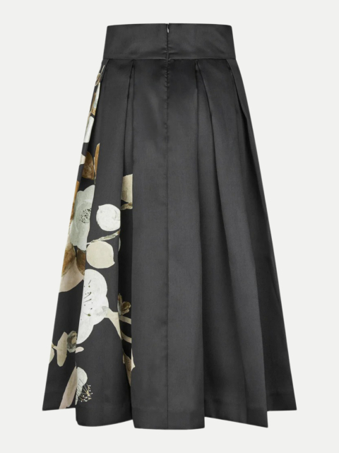 Dea Kudibal Faltenrock Albis bei Robert Ley