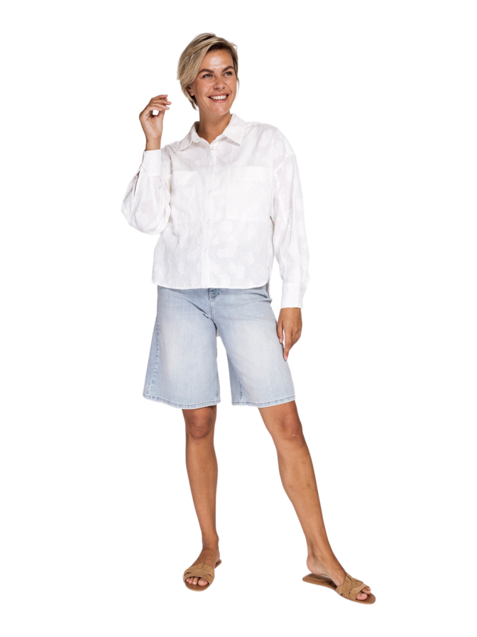 Zhrill Bluse mit Ton in Ton- Struktur bei Robert Ley