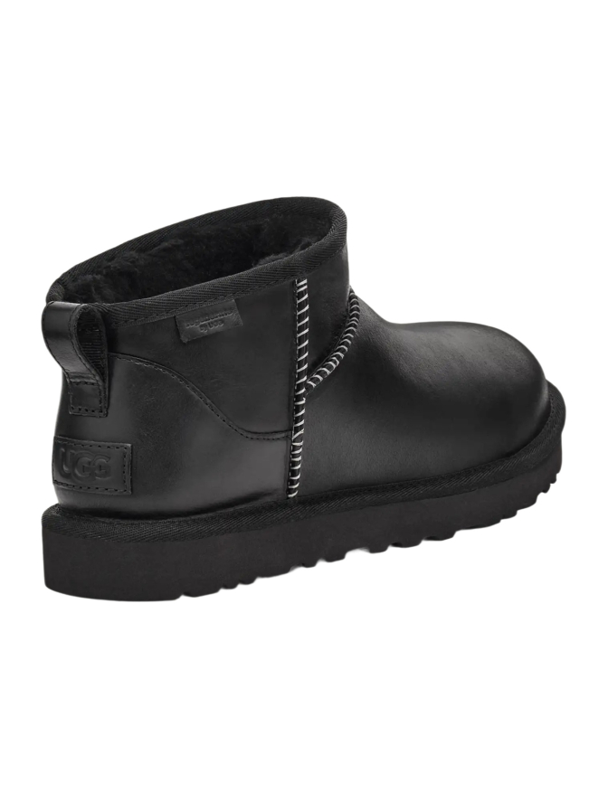UGG Classic Ultra Mini in Glattleder bei Robert Ley