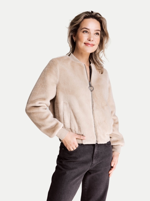 Zhrill Felljacke Giulia bei Robert Ley