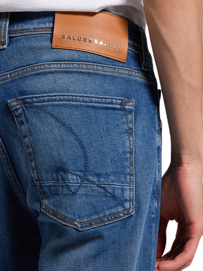 BALDESSARINI Tapered-Fit Jeans Jayden bei Robert Ley