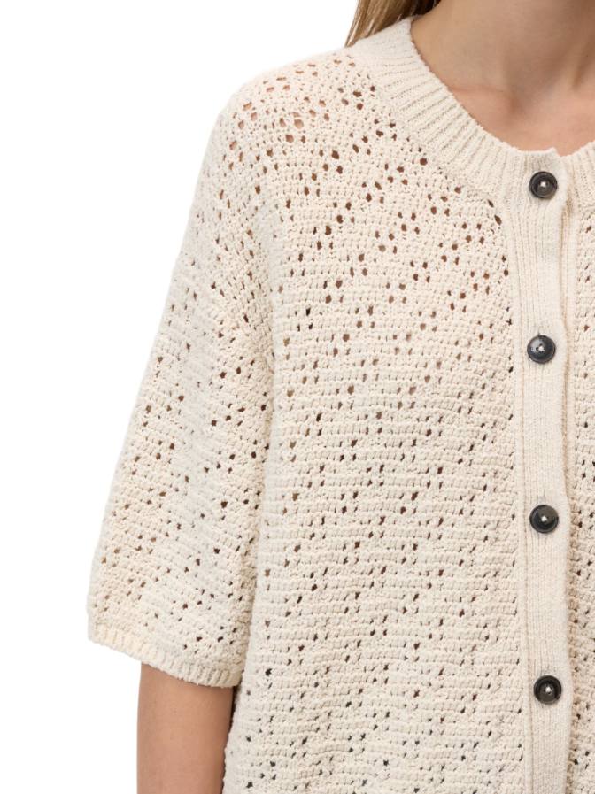Closed Cardigan bei Robert Ley