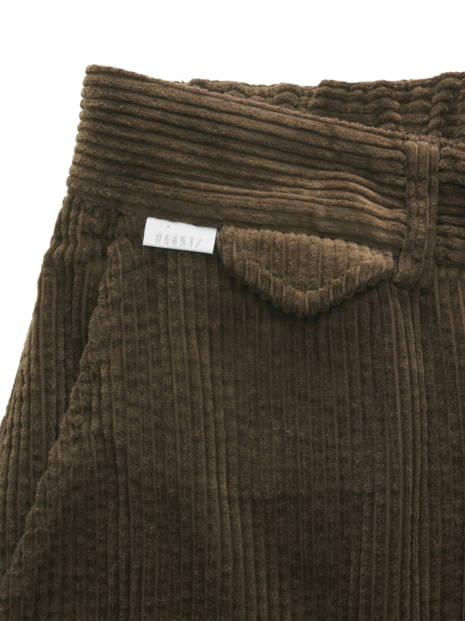 04651/ A trip in a bag Cordhose bei Robert Ley
