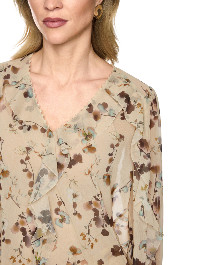 Marc Cain Bluse mit Blüten und Volants bei Robert Ley
