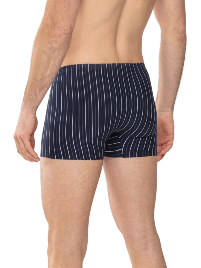 Mey Shorty bei Robert Ley