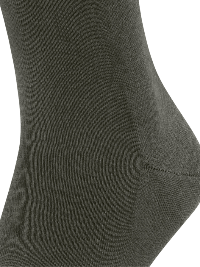 Falke Socken Airport bei Robert Ley